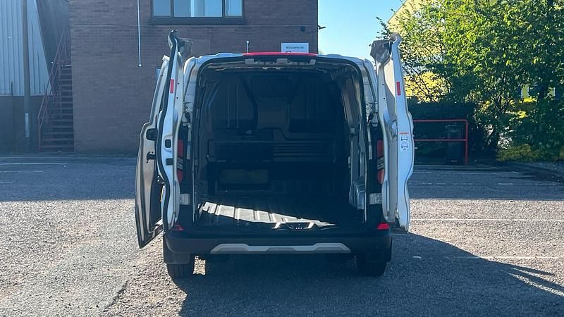 Usado Ford Transit Custom 136 HP (100 kW) 2024 Van