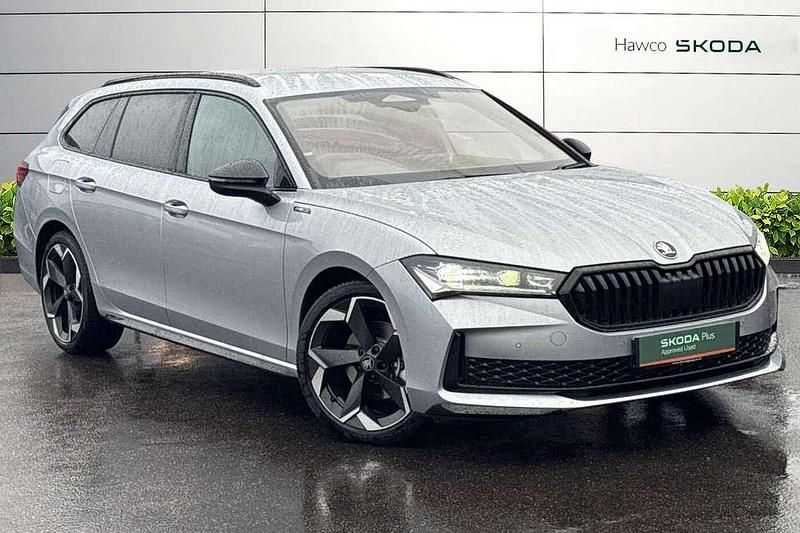 Pebble silver metallic New 2025 Skoda Superb SportLine Estate | £41,955 (Expensive) - Image 1/4