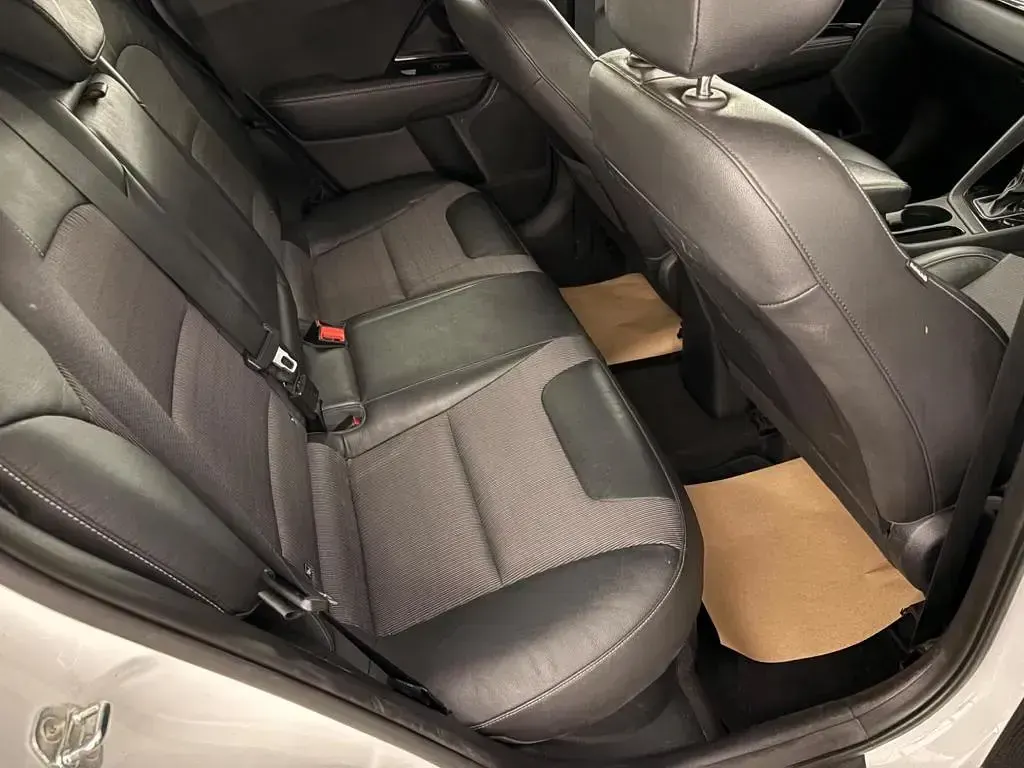 Used Kia Niro 2019 White SUV