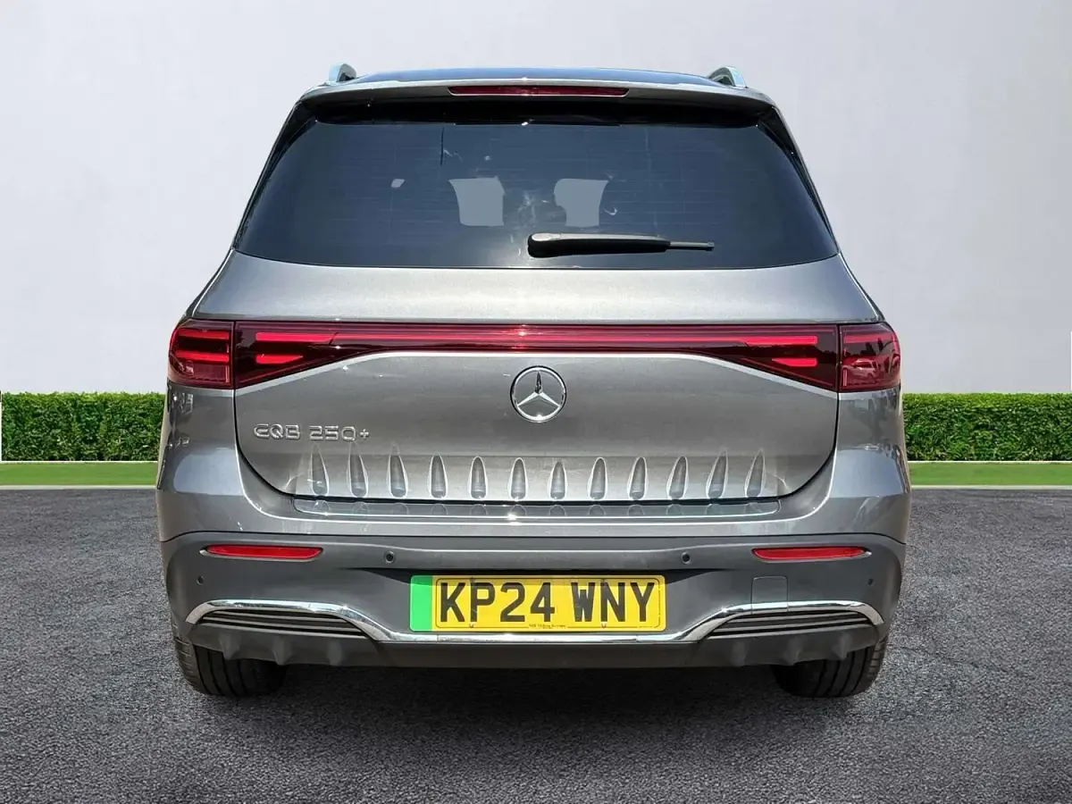 Used Mercedes EQB250+ Executive 139 kW (190 HP) 2024 Grey SUV