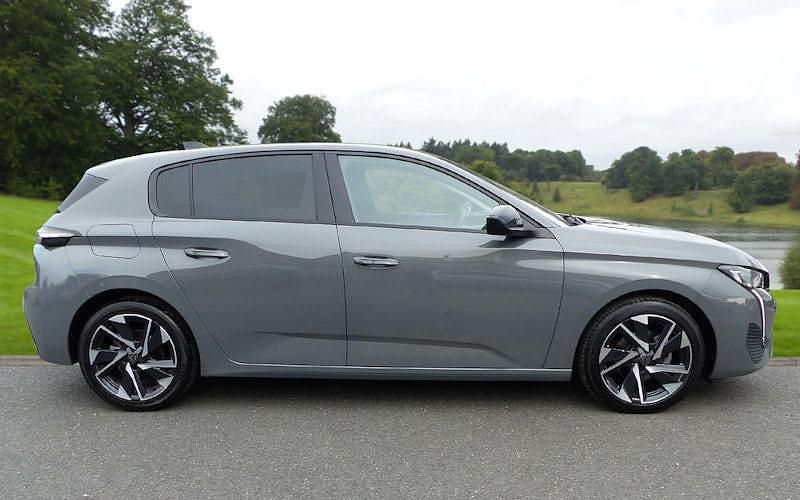 Used Peugeot 308 Allure Premium 131 HP (96 kW) 2023 Grey Hatchback