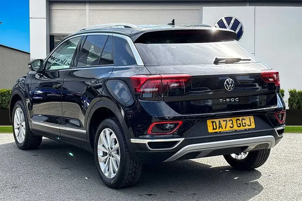 Used VW T-Roc Style 110 HP (80 kW) 2023 Black SUV