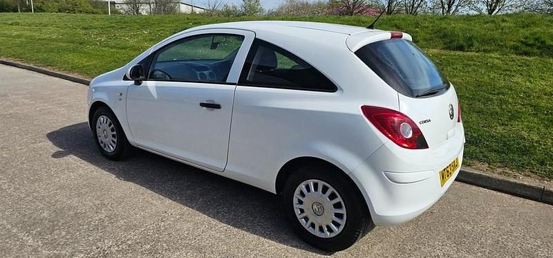 Używany Vauxhall Corsa S 2013 Biały Hatchback