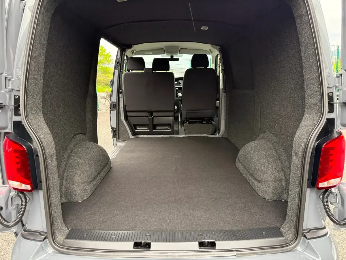 Second-hand VW Transporter Highline 2022 Gri Van