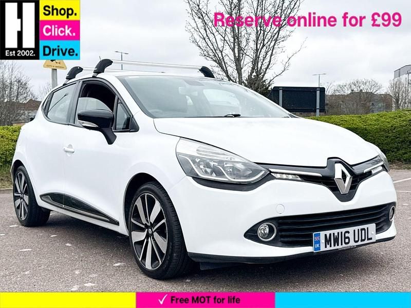 Used Renault Clio IV Dynamique 75 HP (55 kW) 2016 White Hatchback