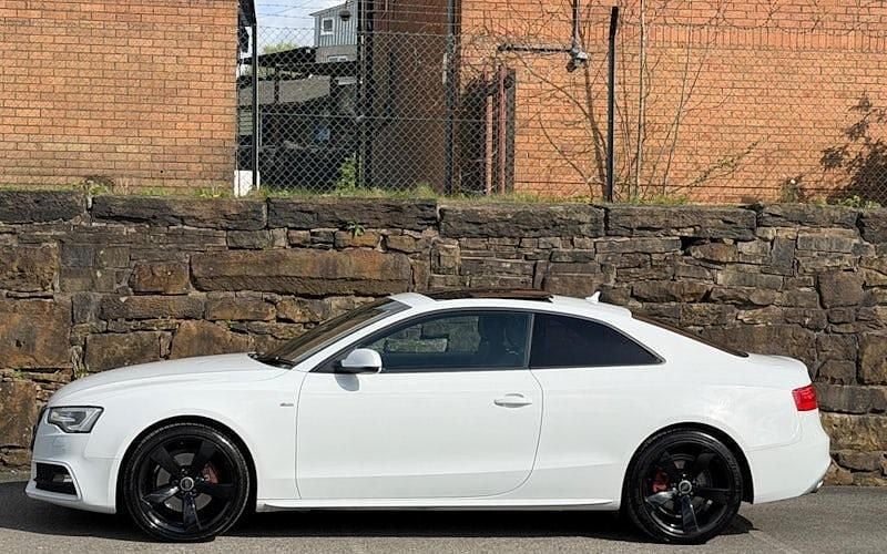 Used Audi A5 Black Edition 245 HP (180 kW) 2013 White Coupe