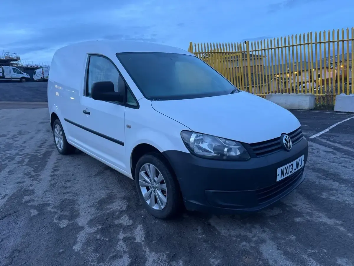 Used VW Caddy 75 HP (55 kW) 2013 White MPV