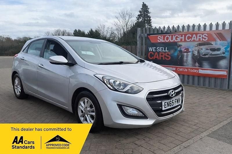 Used Hyundai i30 SE 110 HP (80 kW) 2015 Silver Hatchback