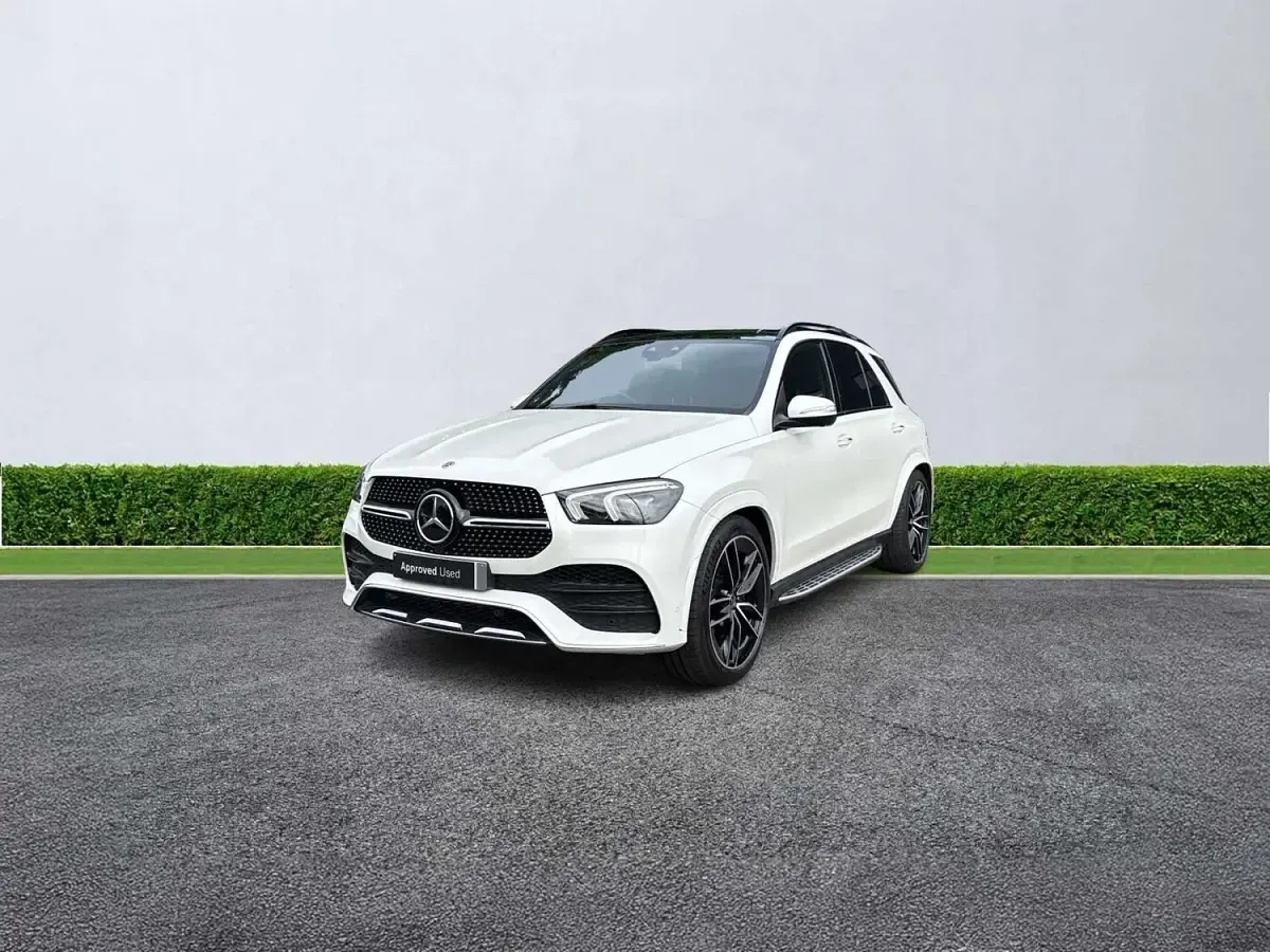 Used Mercedes GLE400 AMG line 2023 White Estate