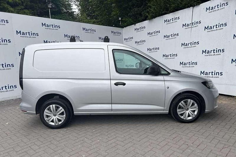 Usado VW Caddy 122 CV (89 kW) 2022 Plateado Monovolumen