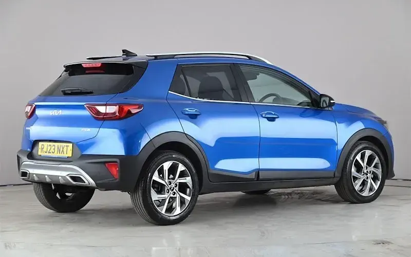Used Kia Stonic GT-Line 101 HP (74 kW) 2023 Blue SUV