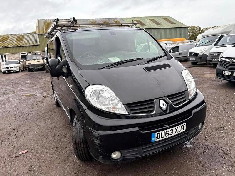 Used Renault Trafic 115 HP (84 kW) 2013 Black MPV