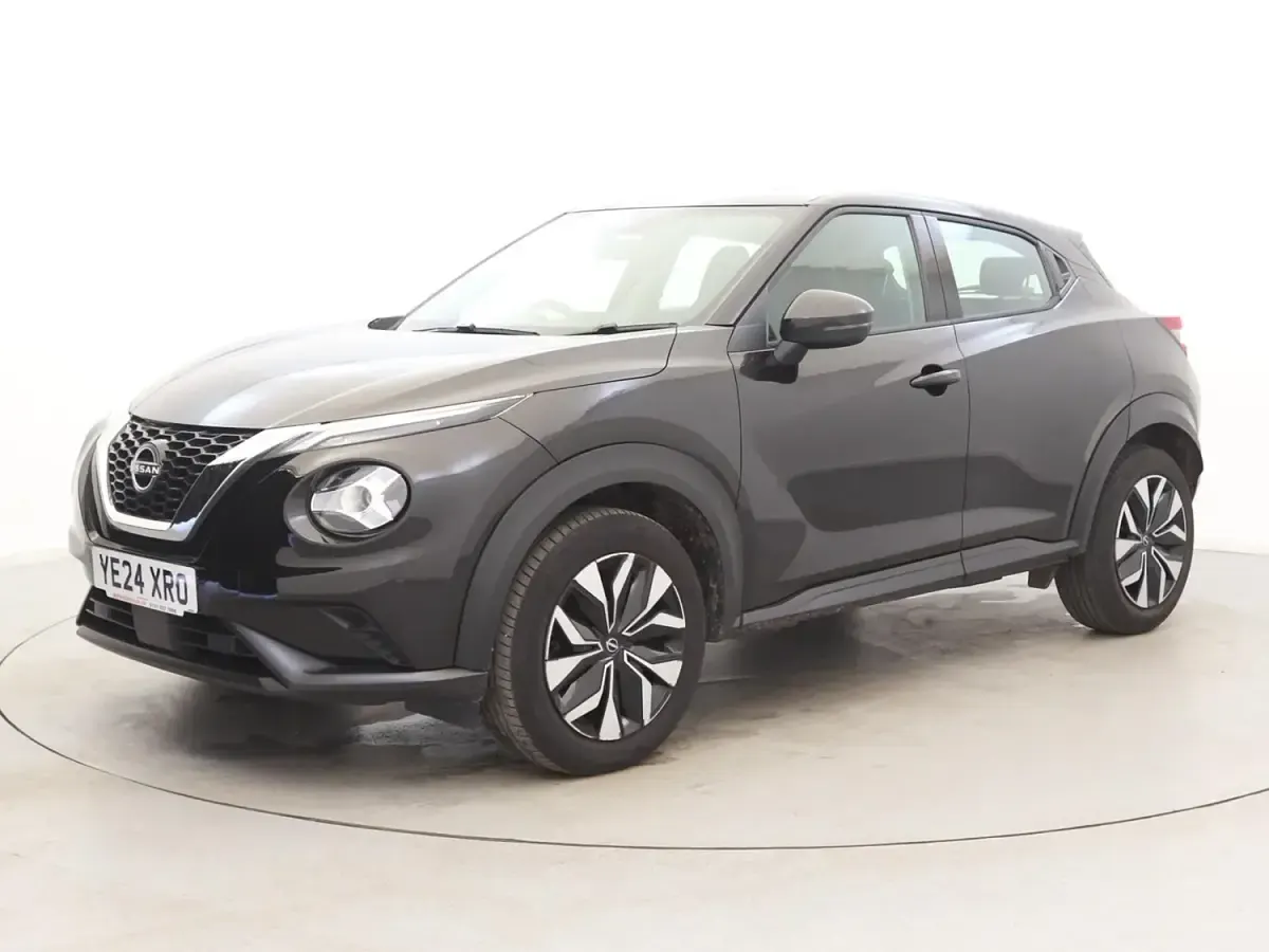 Używany Nissan Juke Acenta 117 KM (86 kW) 2024 Czarny SUV
