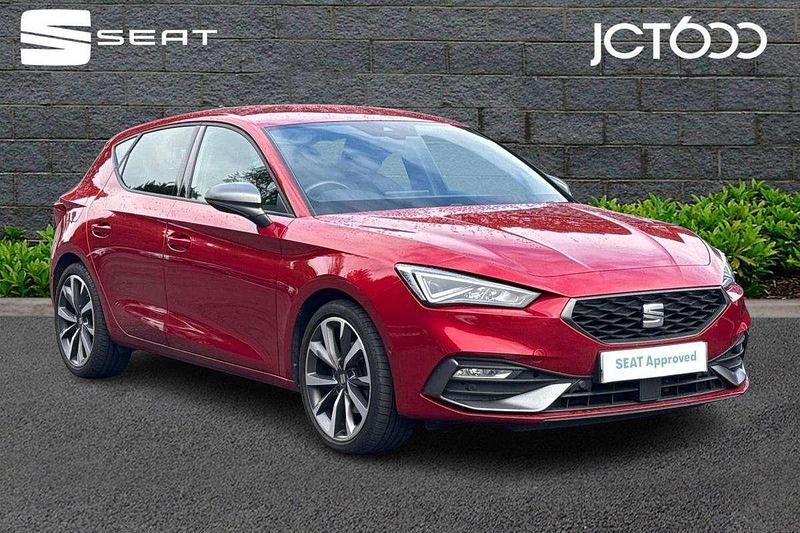 Red Used 2022 Seat Leon FR Sport Hatchback | £20,444 (A bit pricey) - Image 1/4