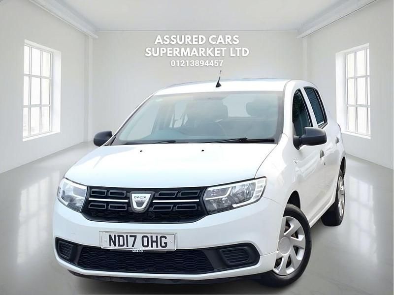Used Dacia Sandero Ambiance 75 HP (55 kW) 2017 White Hatchback