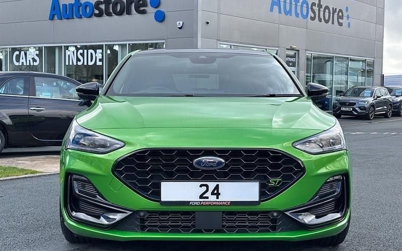 Used Ford Focus ST 280 HP (205 kW) 2024 Hatchback