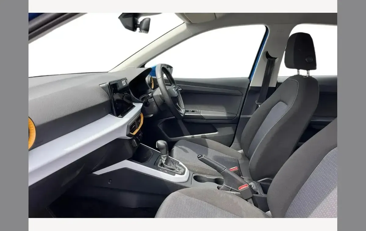 Used Seat Arona SE Technology 110 HP (80 kW) 2023 Blue SUV