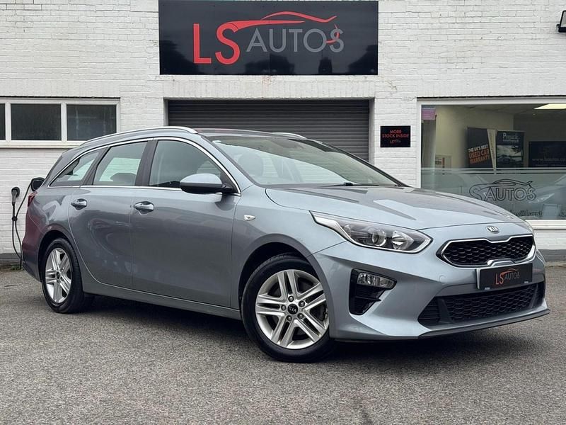 Used Kia Ceed Sportswagon 118 HP (86 kW) 2019 Silver Estate