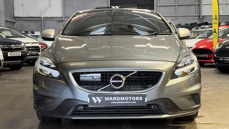 Used Volvo V40 R-Design Pro 2019 Grey Estate