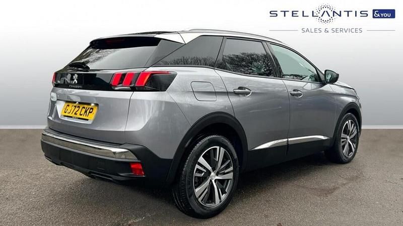 Used Peugeot 3008 Allure+ 131 HP (96 kW) 2022 Grey SUV