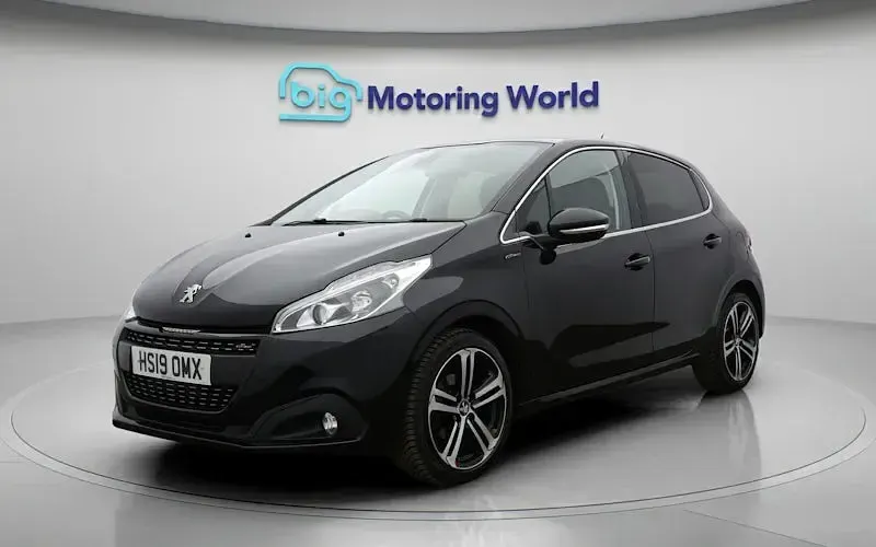 Used Peugeot 208 GT-line 110 HP (80 kW) 2019 Black Hatchback