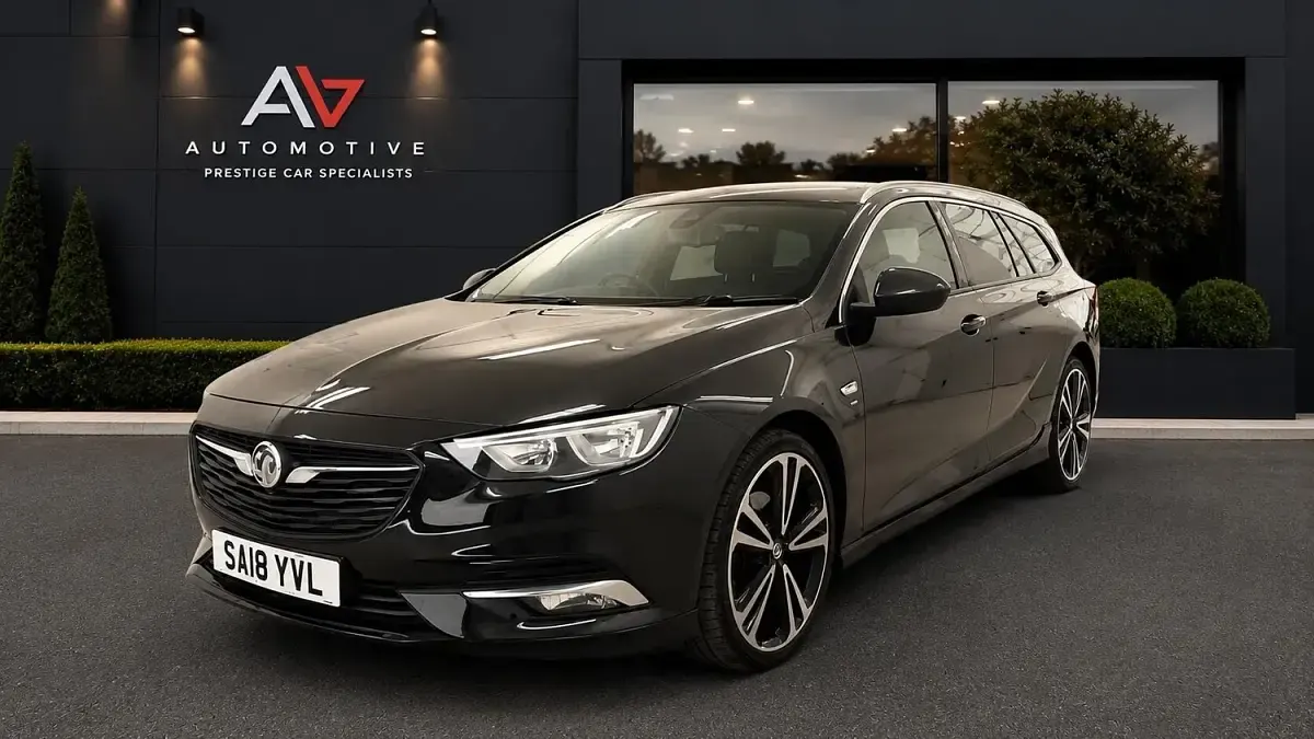 Used Vauxhall Insignia SRi 170 HP (125 kW) 2018 Black Estate