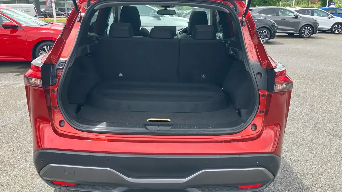 Used Nissan Qashqai N-Connecta 158 HP (116 kW) 2023 Red SUV