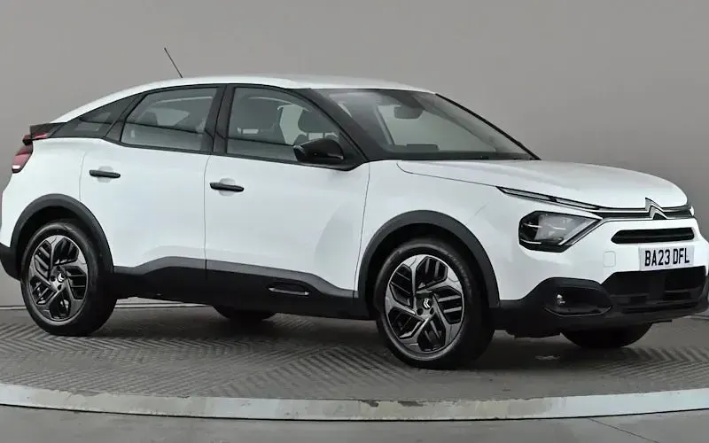 Used Citroën C4 PureTech 101 HP (74 kW) 2023 SUV