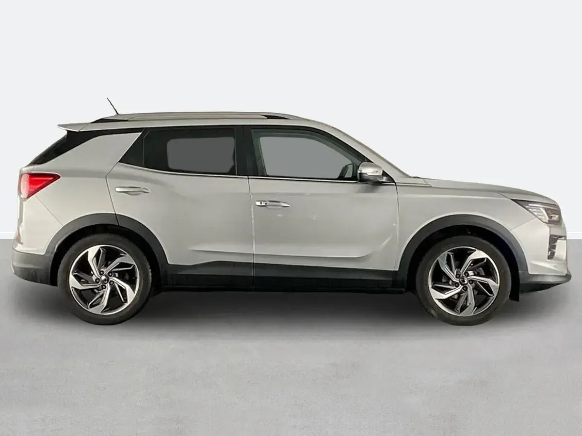Used SsangYong Korando 136 HP (100 kW) 2019 Silver