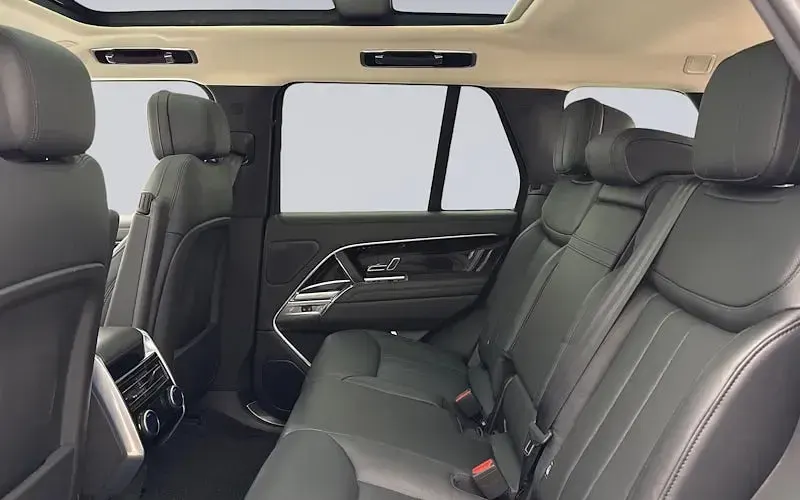 Used Land Rover Range Rover HSE 460 HP (338 kW) 2026 SUV