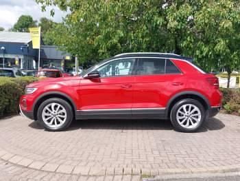 Used VW T-Roc Style 150 HP (110 kW) 2023 Red SUV