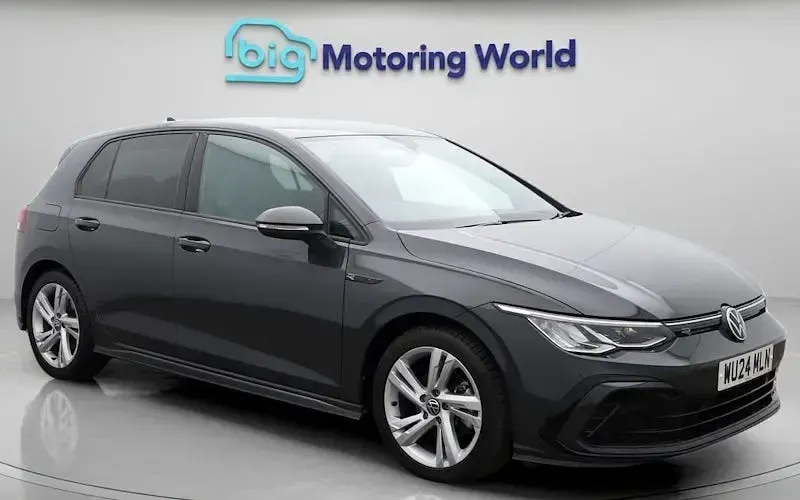 Używany VW Golf VIII R-line 150 KM (110 kW) 2023 Hatchback