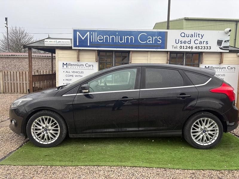 Used Ford Focus Zetec 115 HP (84 kW) 2014 Black Hatchback