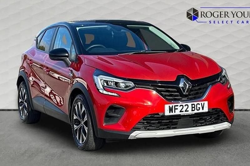 Red/black Used 2022 Renault Captur LIMITED SUV | £12,295 (Good price) - Image 1/1