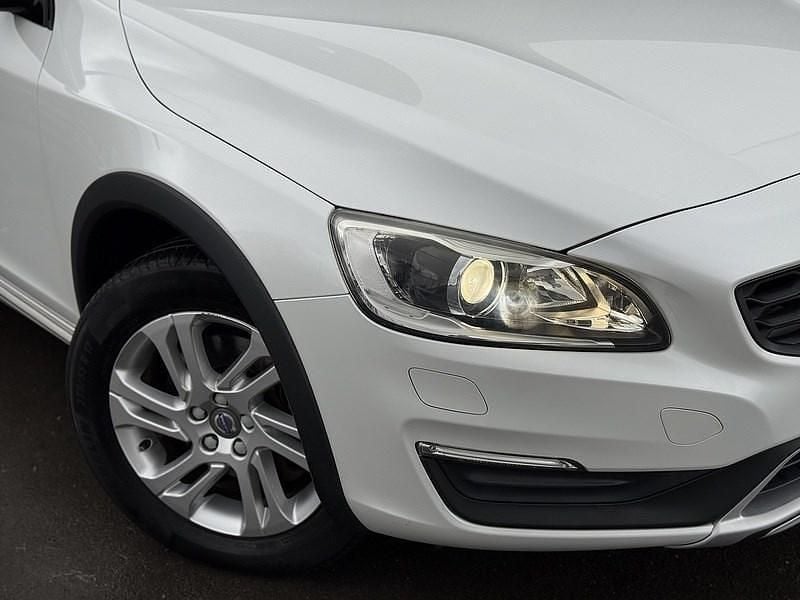Used Volvo V60 CC 2025 White Estate