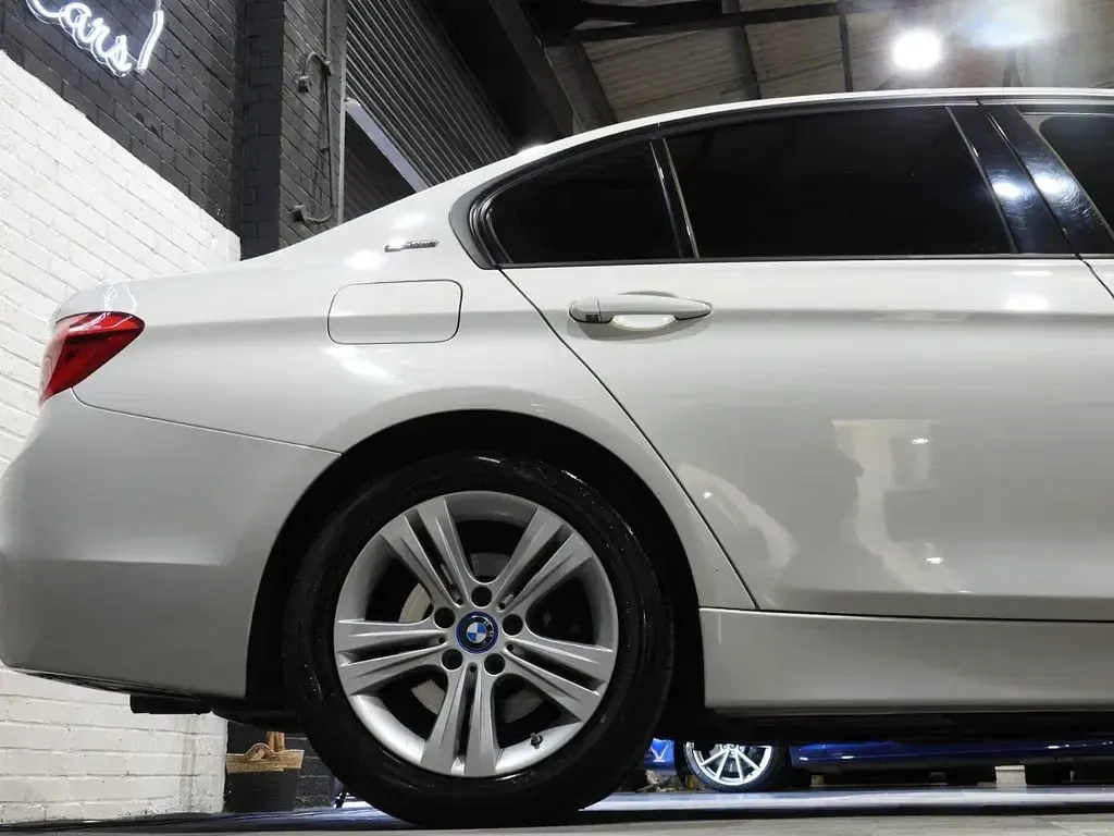 Used BMW 330e Sport Line 2017 White Sedan