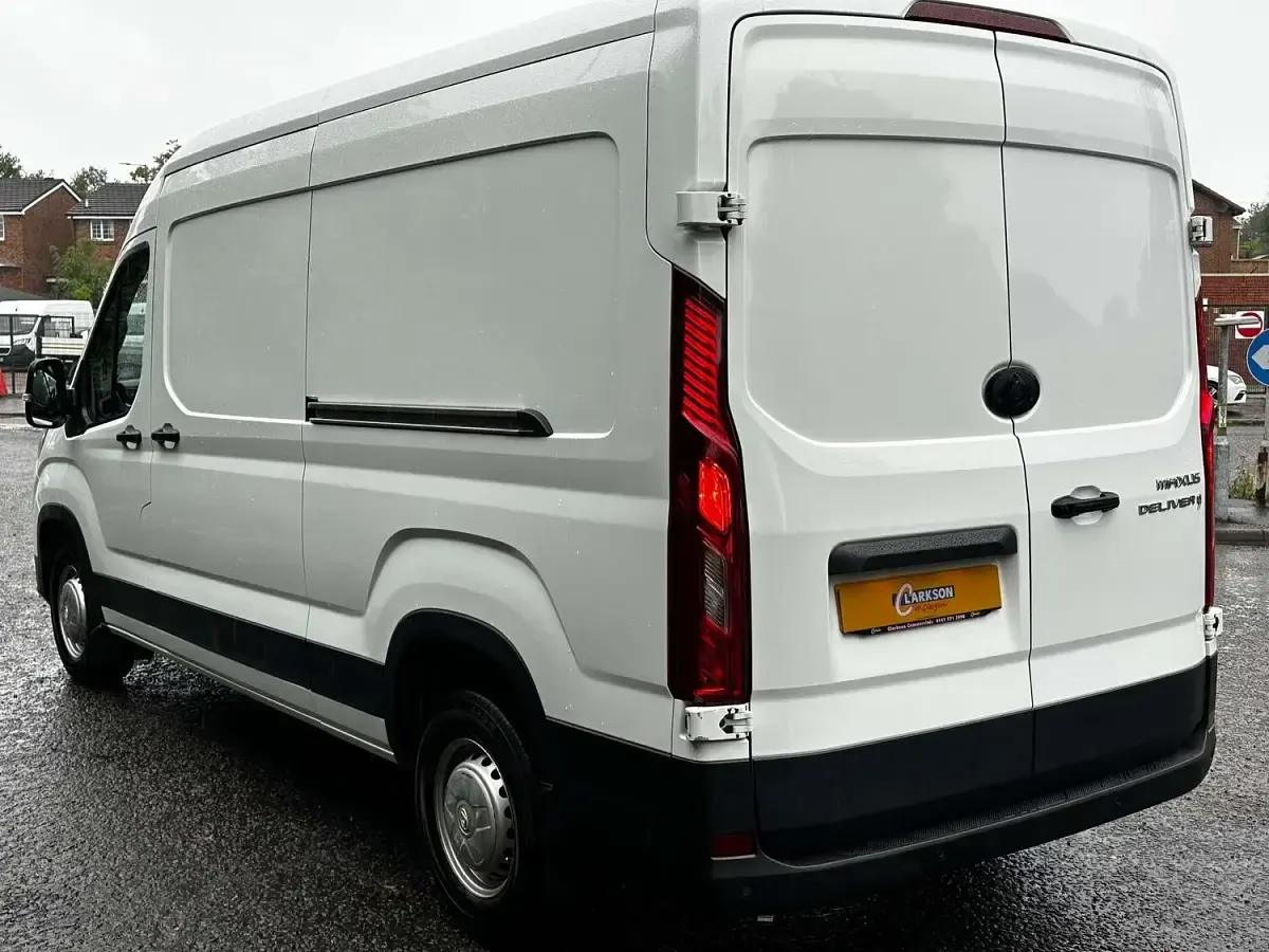 Used Maxus V90 160 HP (117 kW) 2023 White Van
