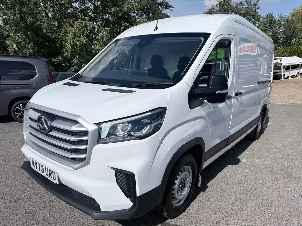 Used Maxus V90 161 HP (118 kW) 2023 White Van