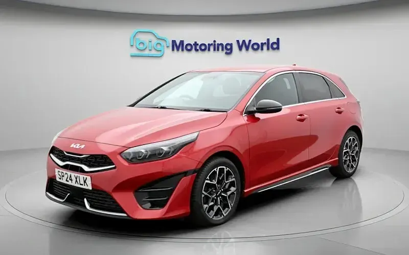 Używany Kia Ceed GT-Line 160 KM (117 kW) 2023 Czerwony Hatchback
