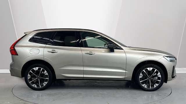 New Volvo XC60 Plus 345 HP (253 kW) 2026 Grey SUV
