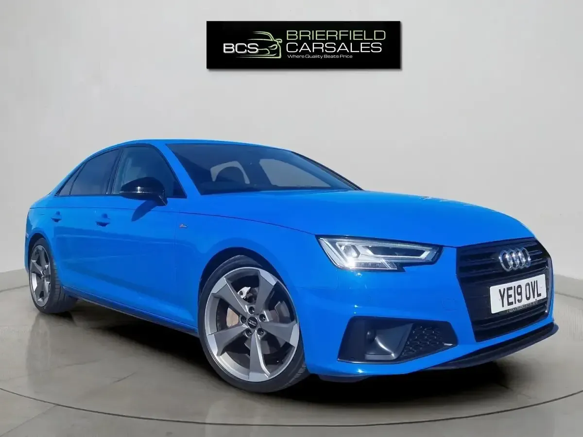 Gebraucht Audi A4 Black Edition 190 PS (139 kW) 2019 Blau Limousine