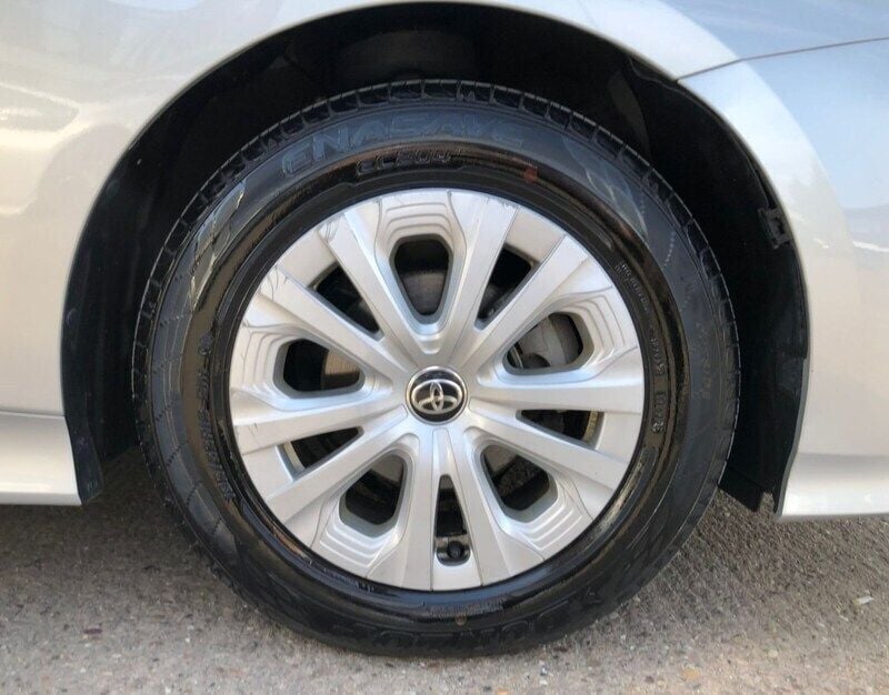 Used Toyota Prius 136 HP (100 kW) 2024 Silver Hatchback