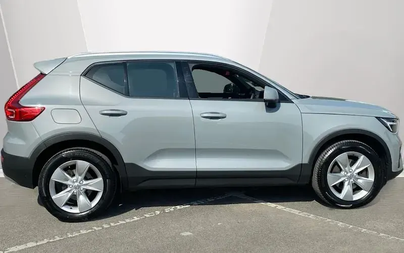 Used Volvo XC40 Core 163 HP (119 kW) 2026 SUV