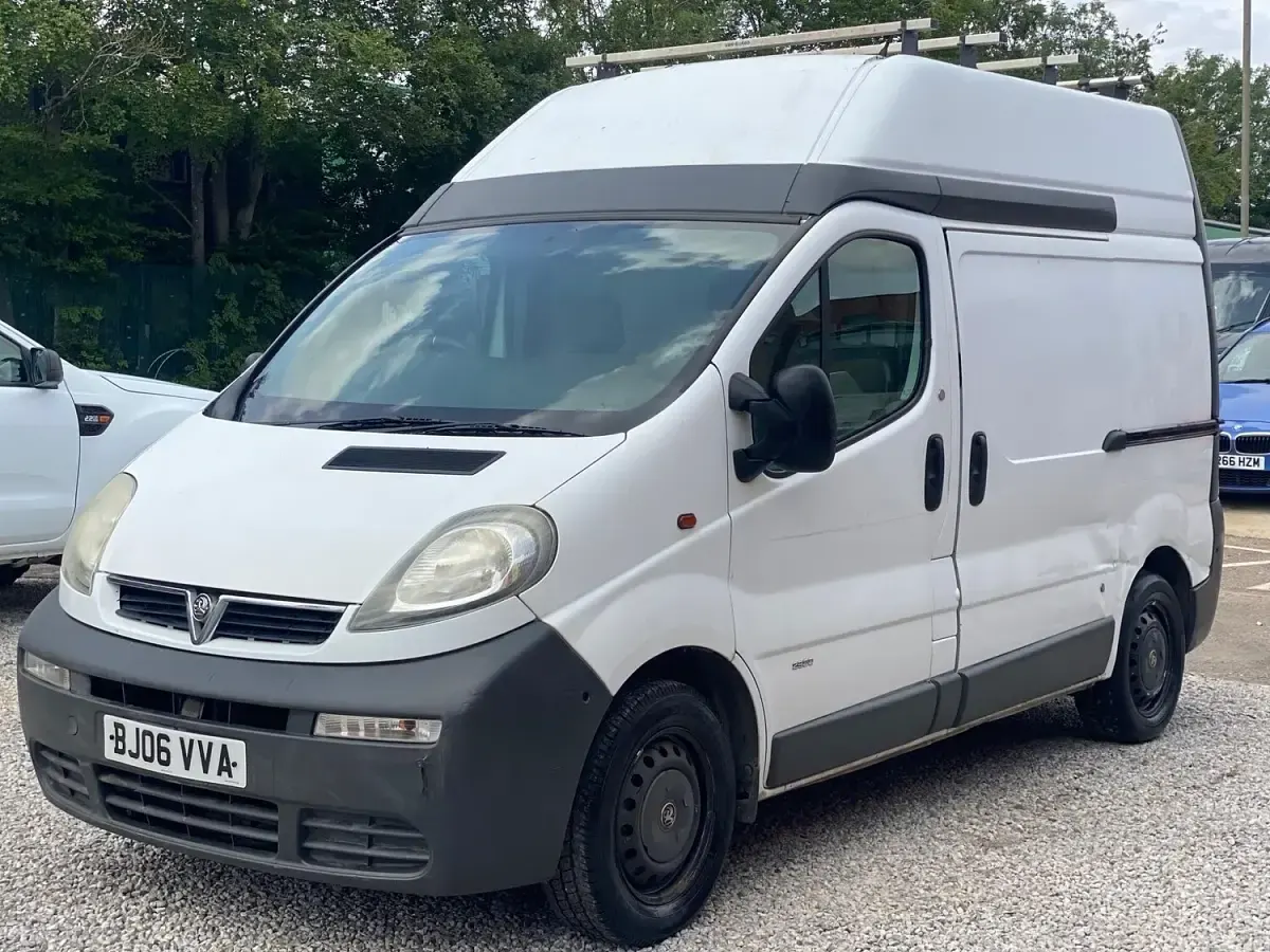 Used Vauxhall Vivaro 2006 White MPV