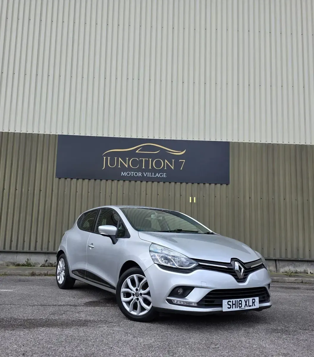 Used Renault Clio Dynamique 2018 Silver Hatchback