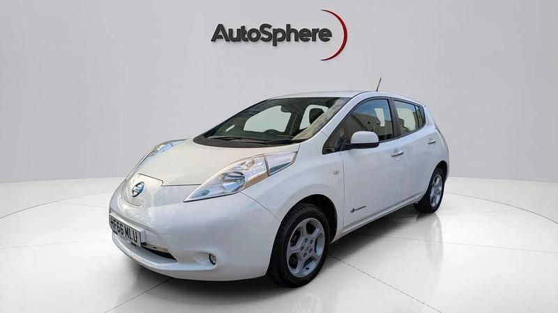 Used Nissan Leaf Acenta 80 kW (109 HP) 2016 White Hatchback