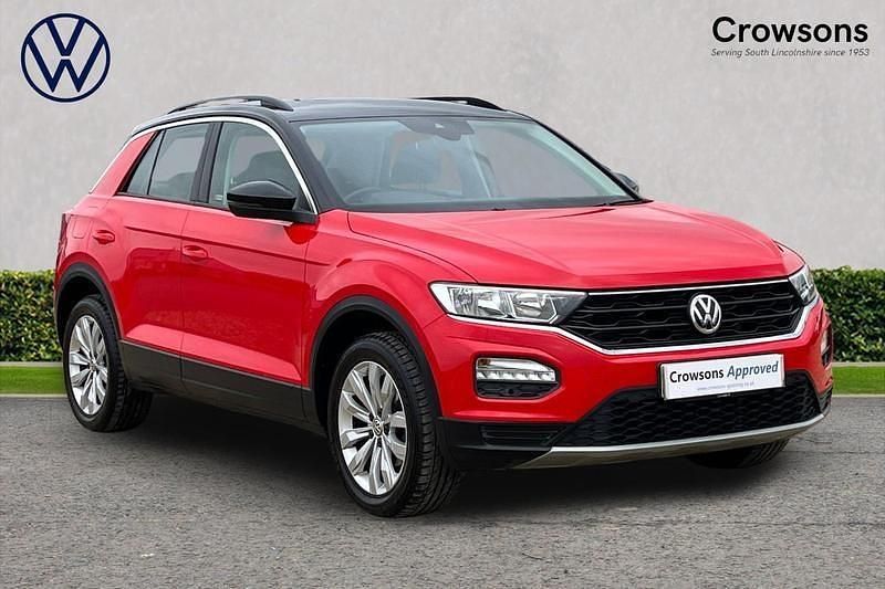 Used VW T-Roc SE 115 HP (84 kW) 2019 Red SUV