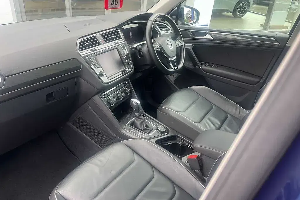Used VW Tiguan SEL 150 HP (110 kW) 2017 Blue SUV
