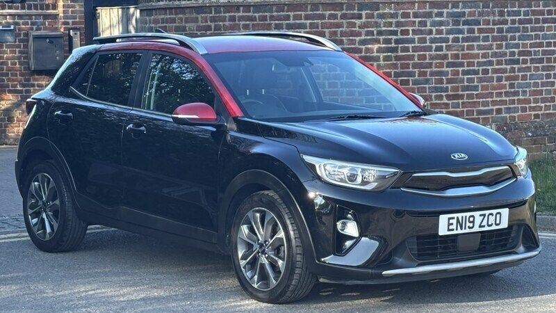 Black Used 2019 Kia Stonic 4 SUV | £11,899 (Good price) - Image 1/4