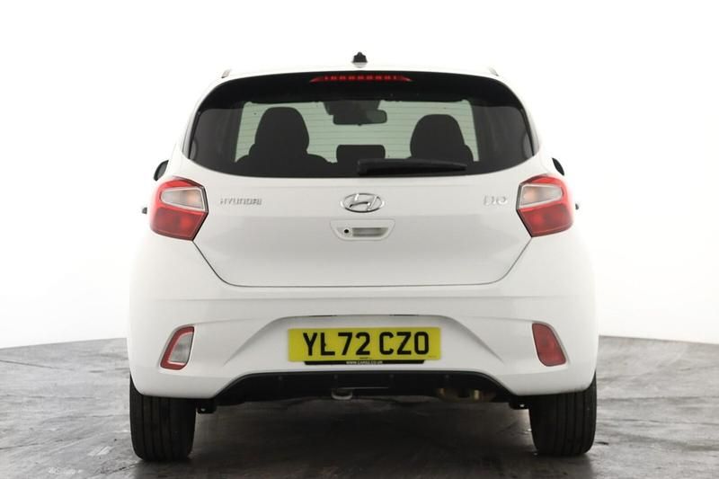 Used Hyundai i10 Premium 2023 White Hatchback